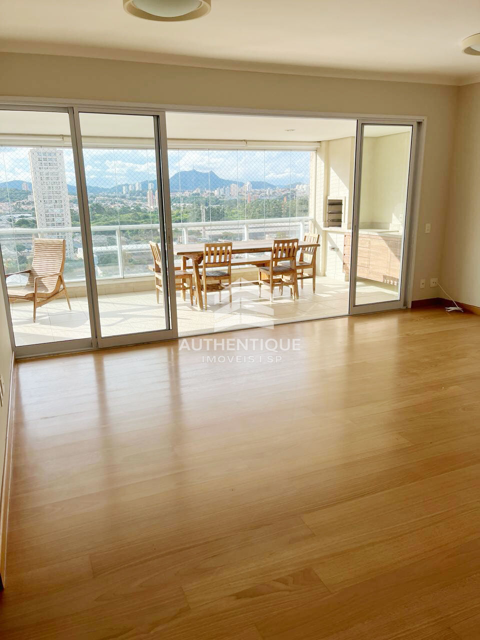 Apartamento, 3 quartos, 142 m² - Foto 2