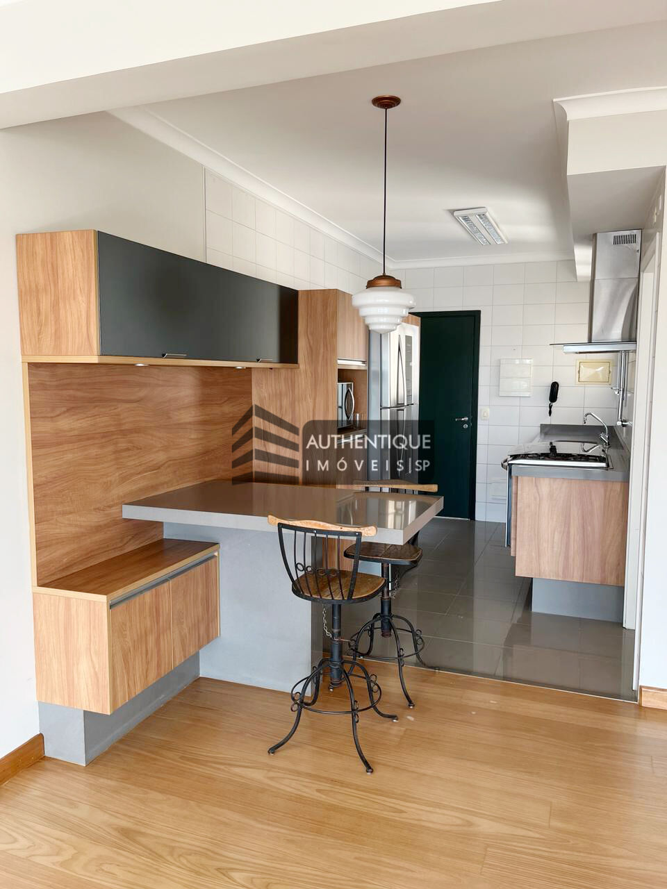 Apartamento à venda com 3 quartos, 142m² - Foto 4