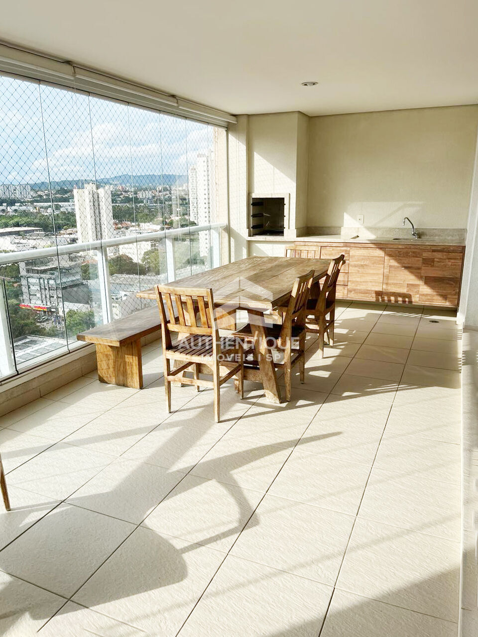 Apartamento, 3 quartos, 142 m² - Foto 1