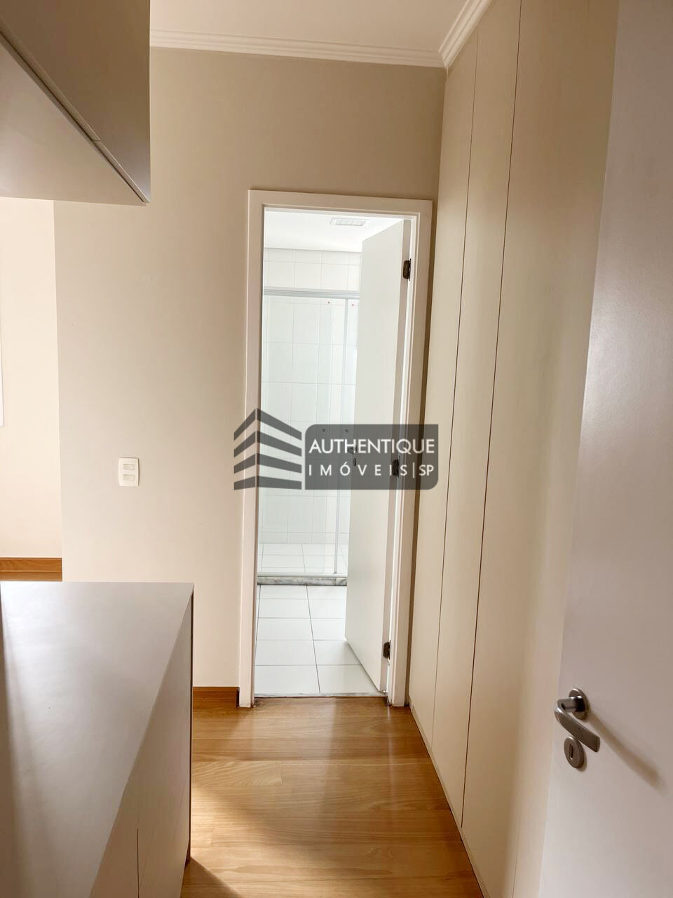 Apartamento à venda com 3 quartos, 142m² - Foto 13