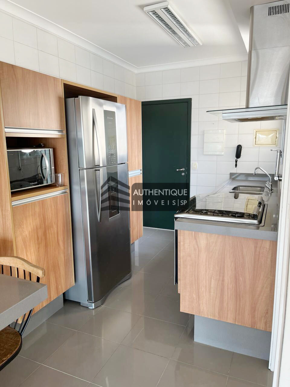 Apartamento à venda com 3 quartos, 142m² - Foto 5