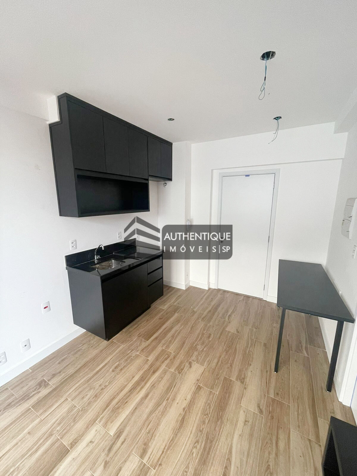 Apartamento à venda com 1 quarto, 33m² - Foto 8