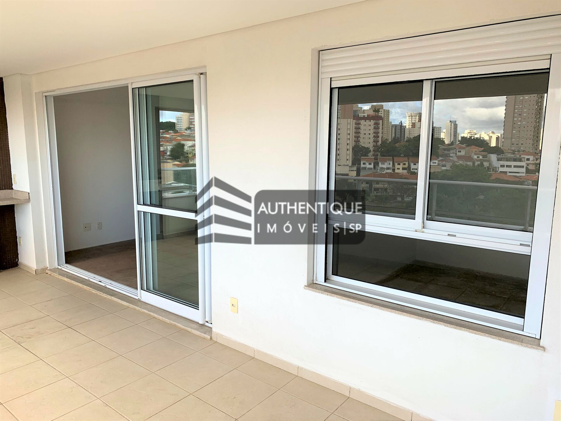 Apartamento à venda com 3 quartos, 100m² - Foto 4