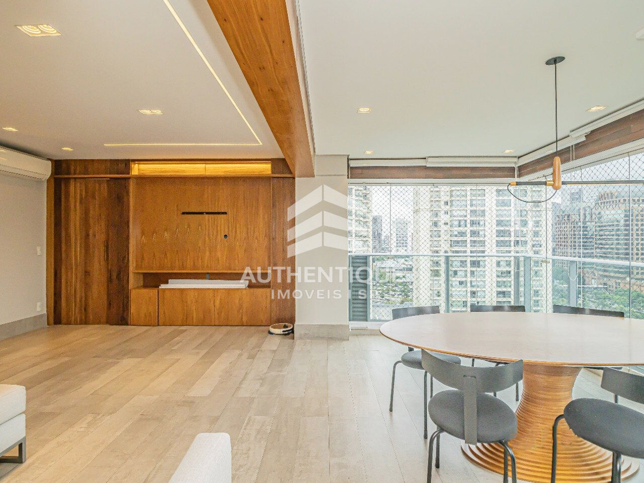 Apartamento, 3 quartos, 132 m² - Foto 1