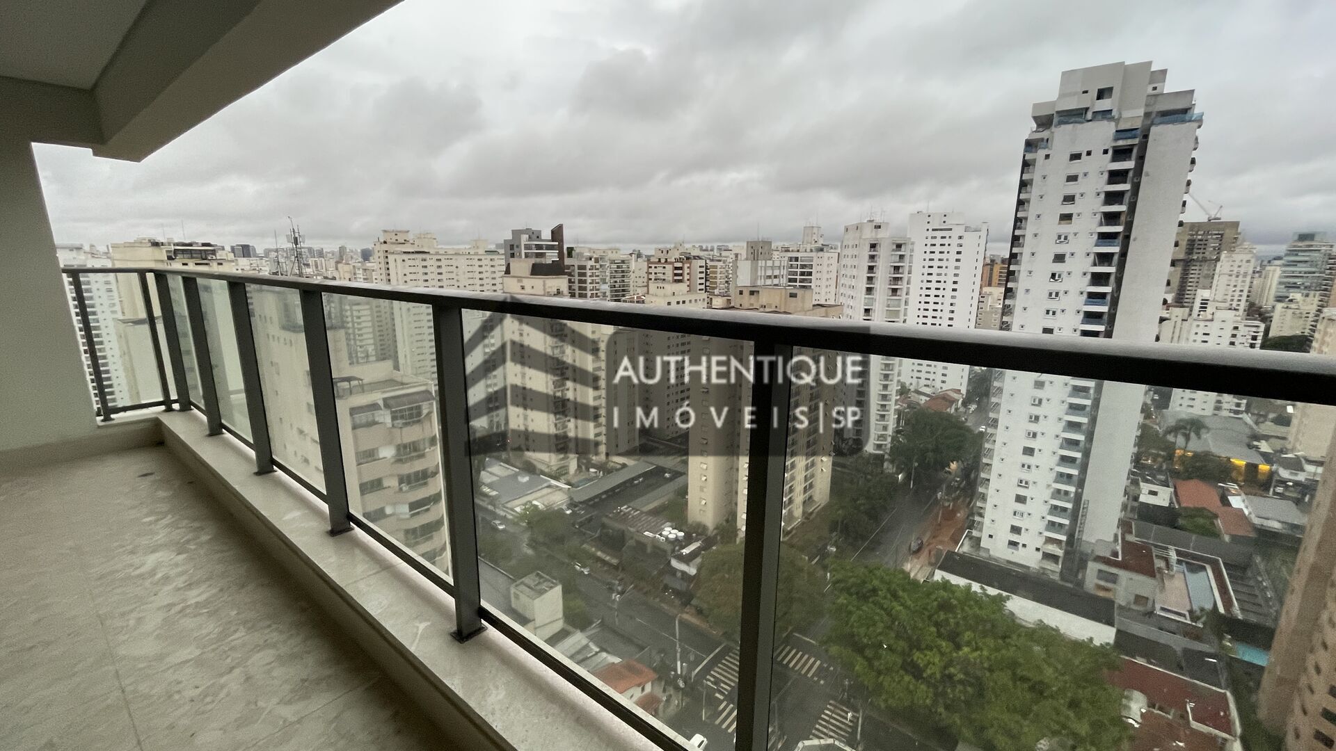 Apartamento à venda com 2 quartos, 74m² - Foto 2