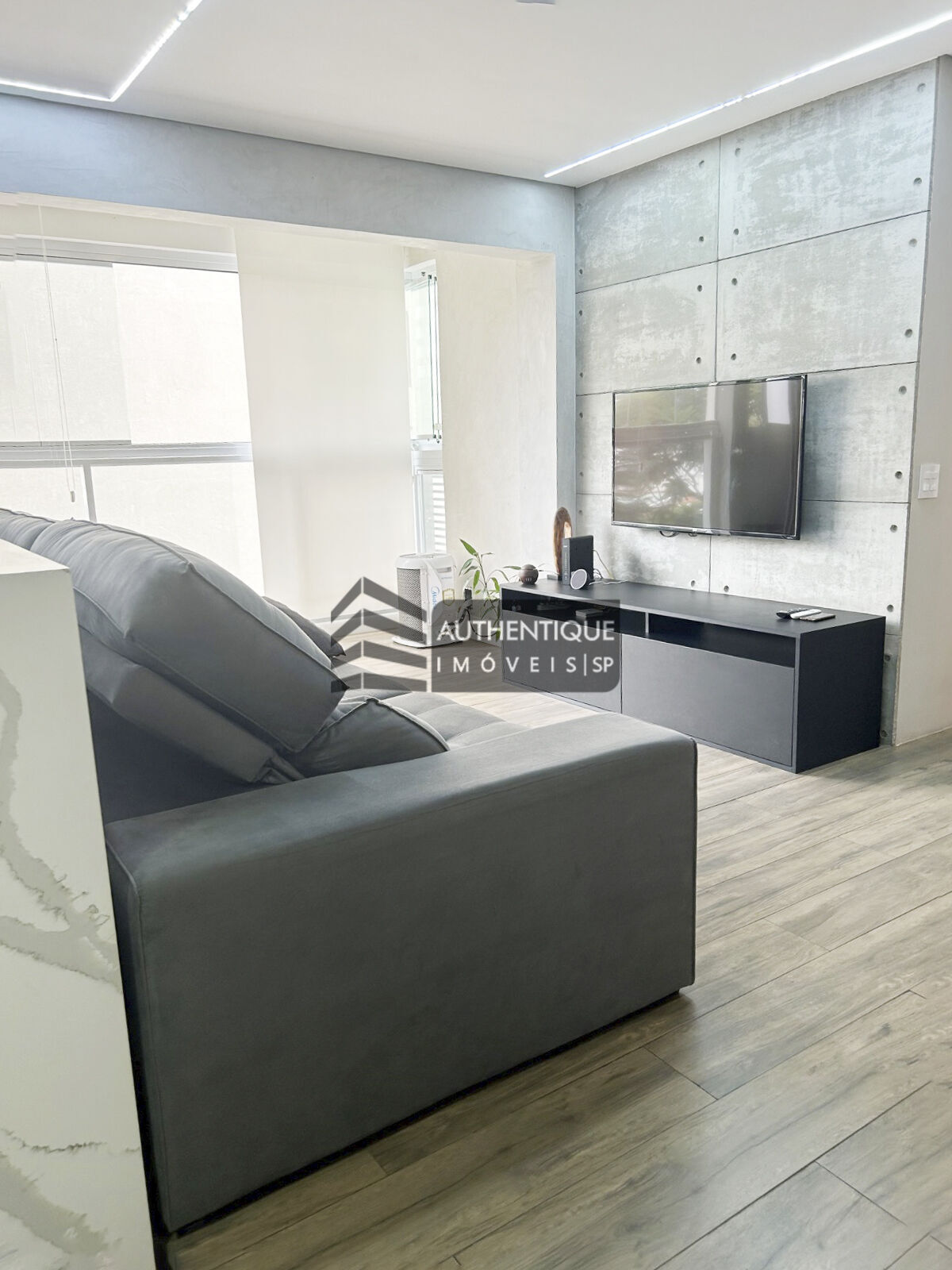 Apartamento à venda com 2 quartos, 63m² - Foto 1