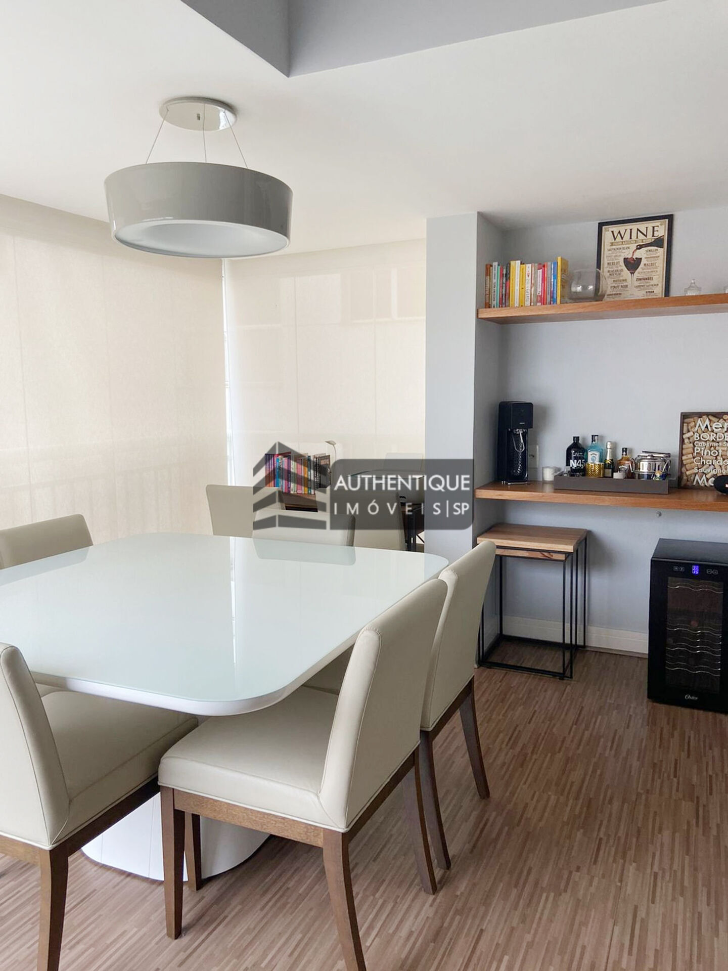 Apartamento à venda com 3 quartos, 105m² - Foto 3