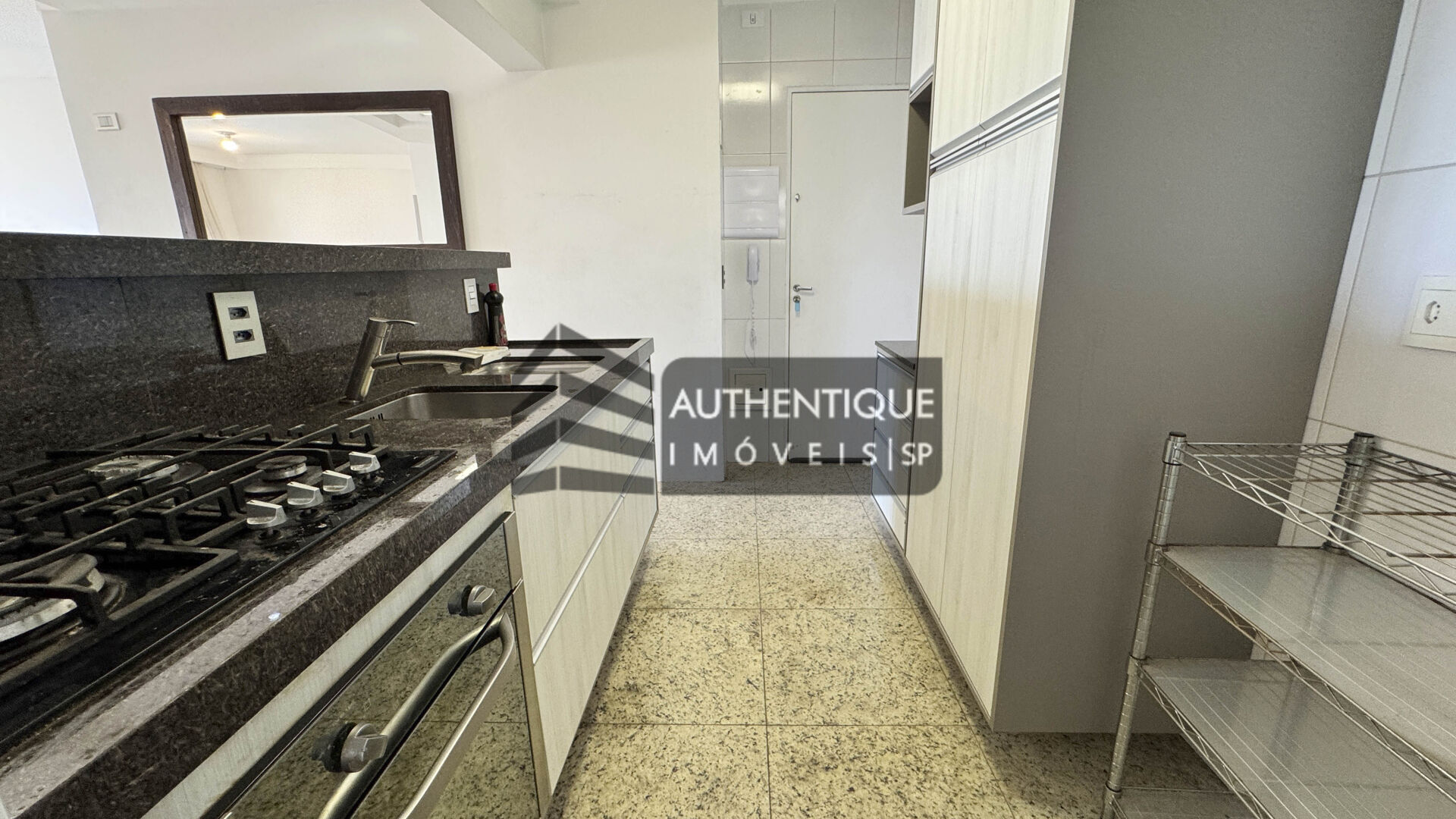 Apartamento à venda com 2 quartos, 80m² - Foto 19