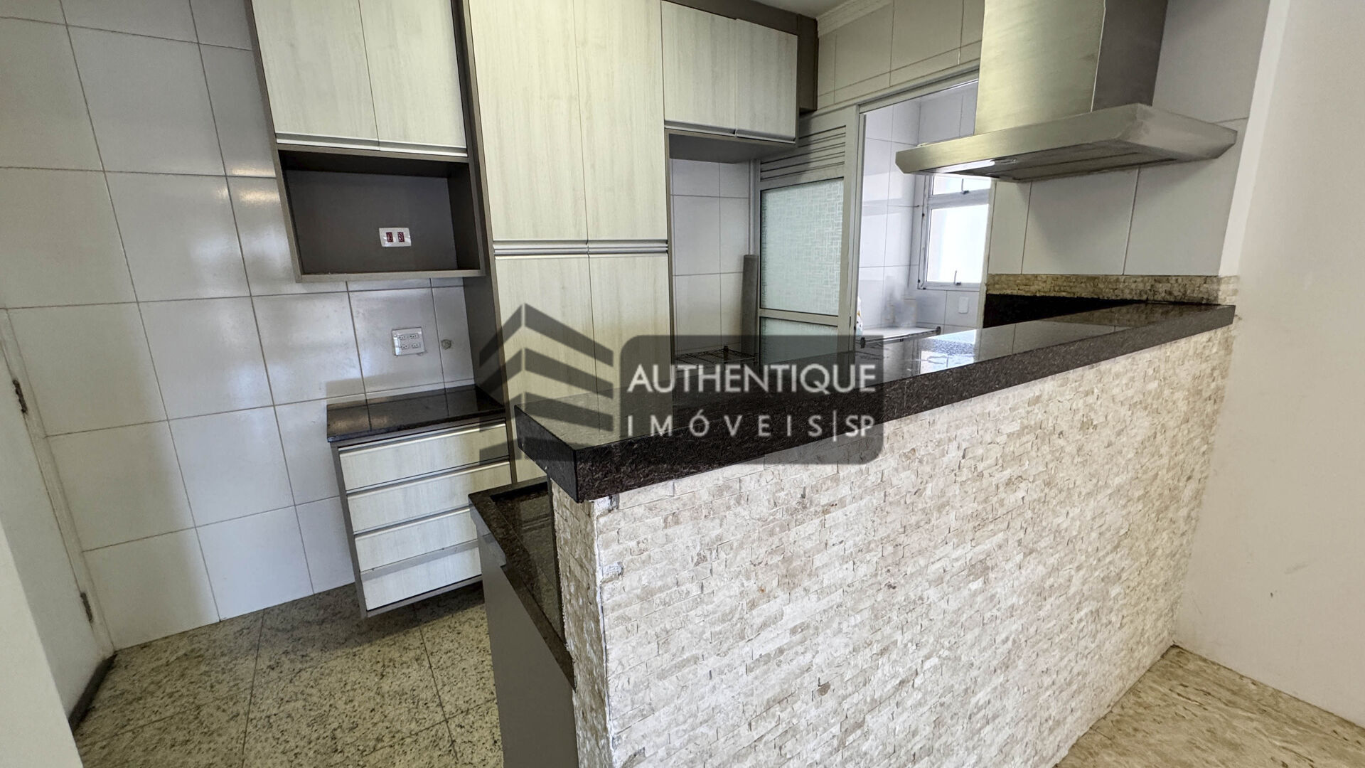 Apartamento à venda com 2 quartos, 80m² - Foto 13