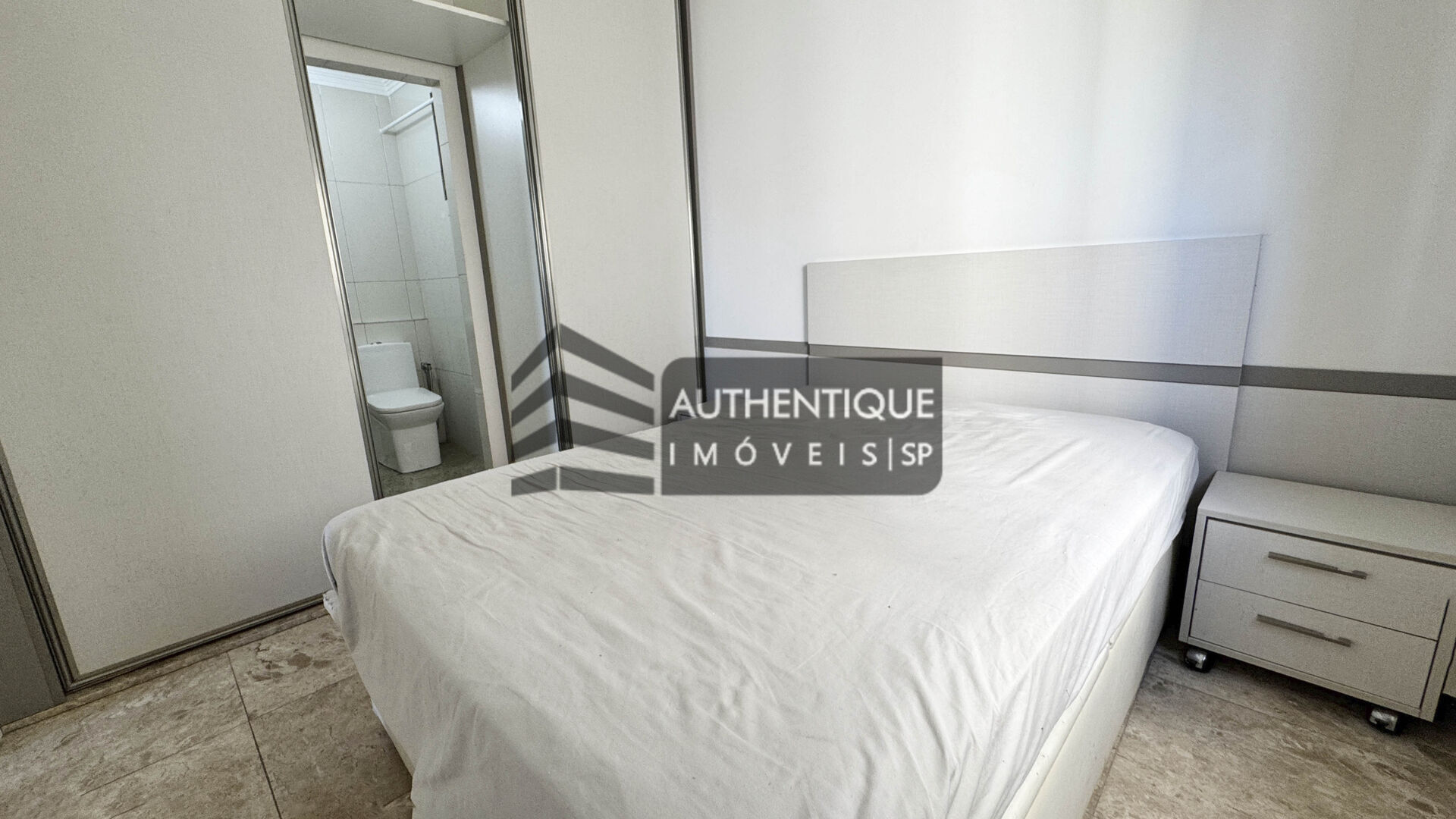 Apartamento à venda com 2 quartos, 80m² - Foto 22