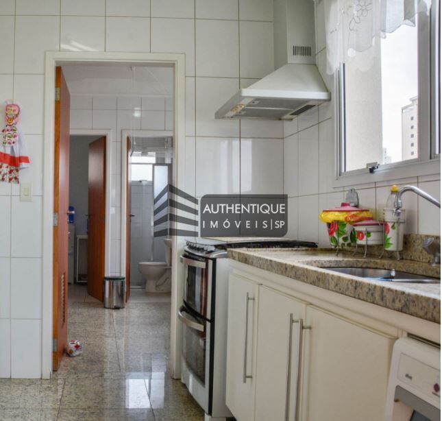 Apartamento à venda com 3 quartos, 180m² - Foto 32