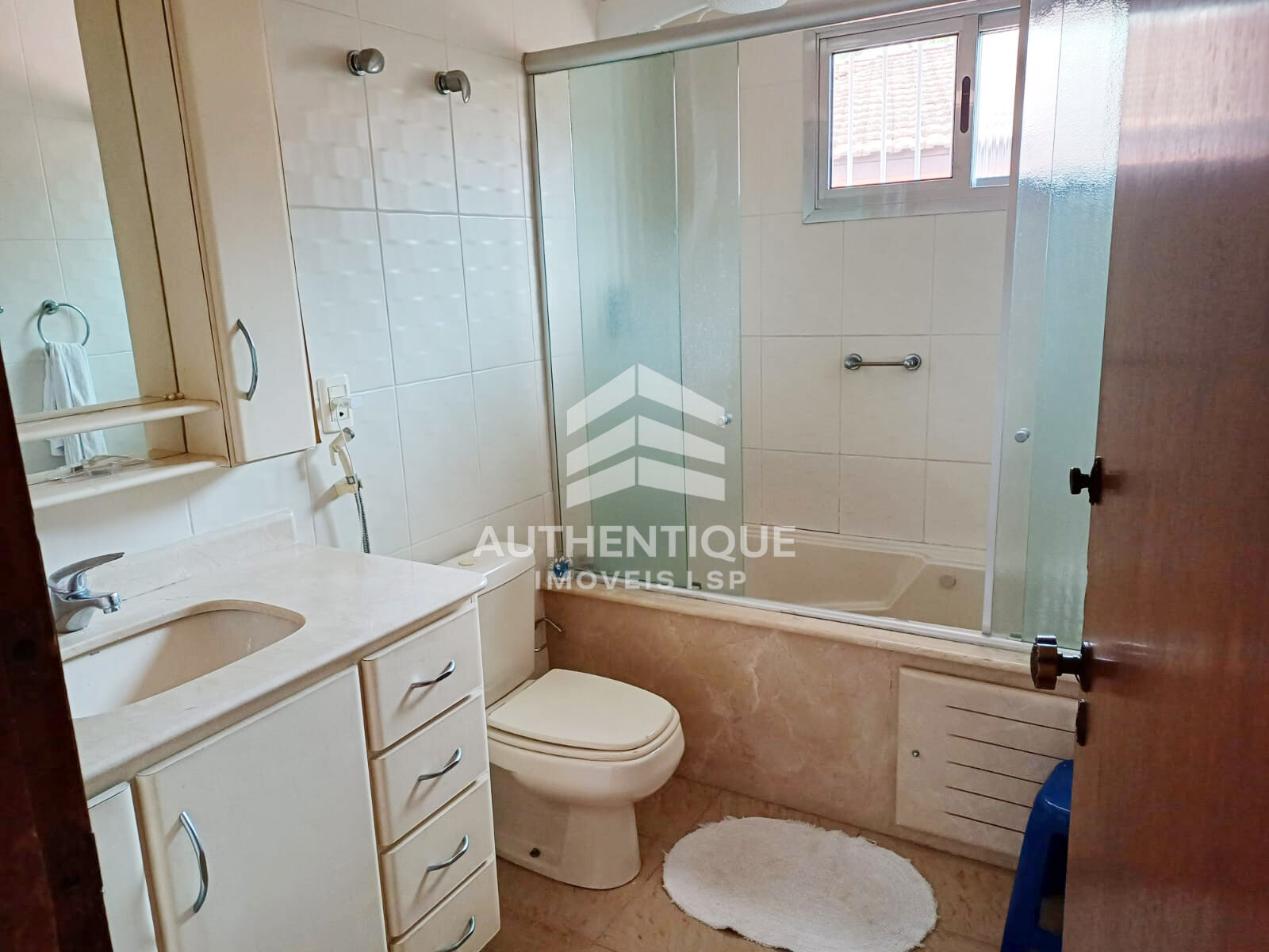 Casa, 3 quartos, 210 m² - Foto 34