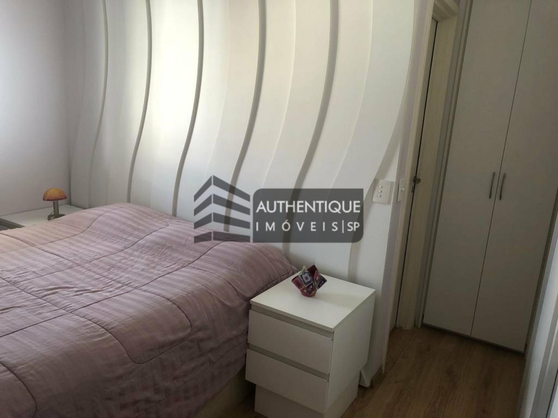 Apartamento à venda com 2 quartos, 75m² - Foto 34