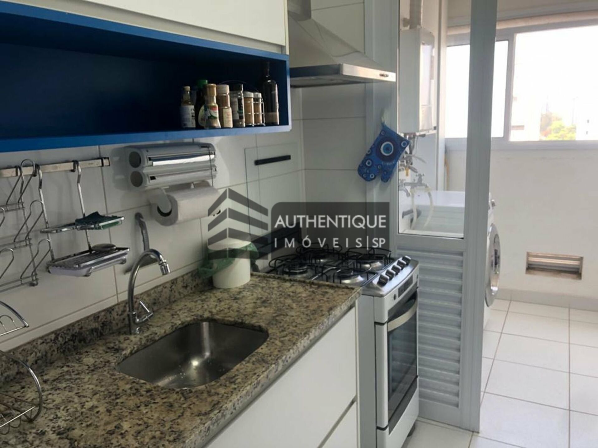 Apartamento à venda com 2 quartos, 75m² - Foto 30