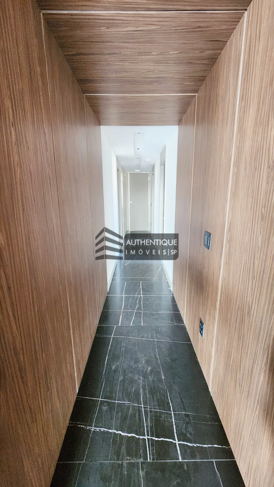 Apartamento à venda com 5 quartos, 288m² - Foto 7