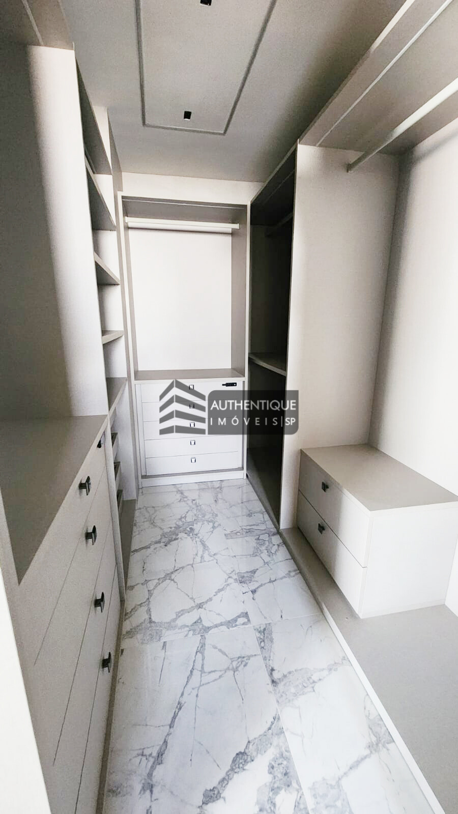 Apartamento à venda com 5 quartos, 288m² - Foto 16