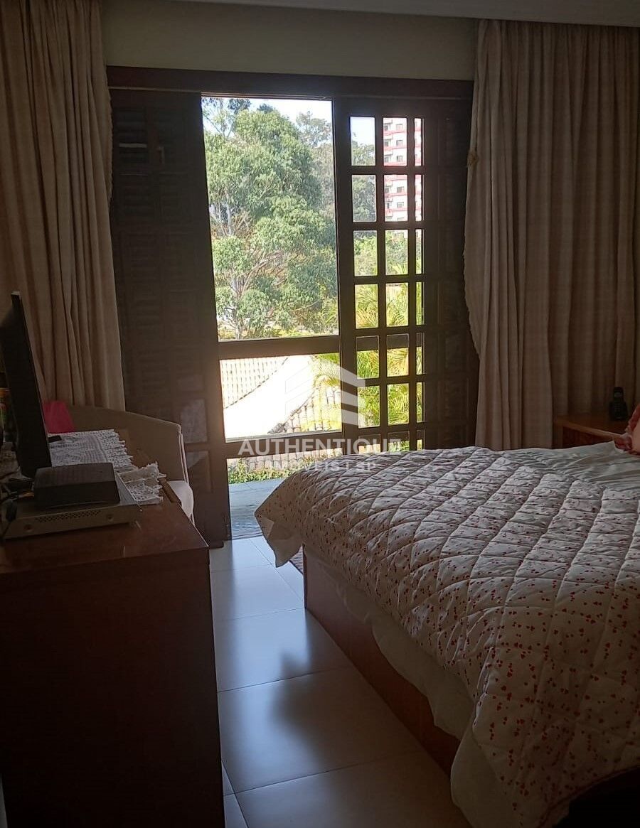 Casa, 4 quartos, 269 m² - Foto 10