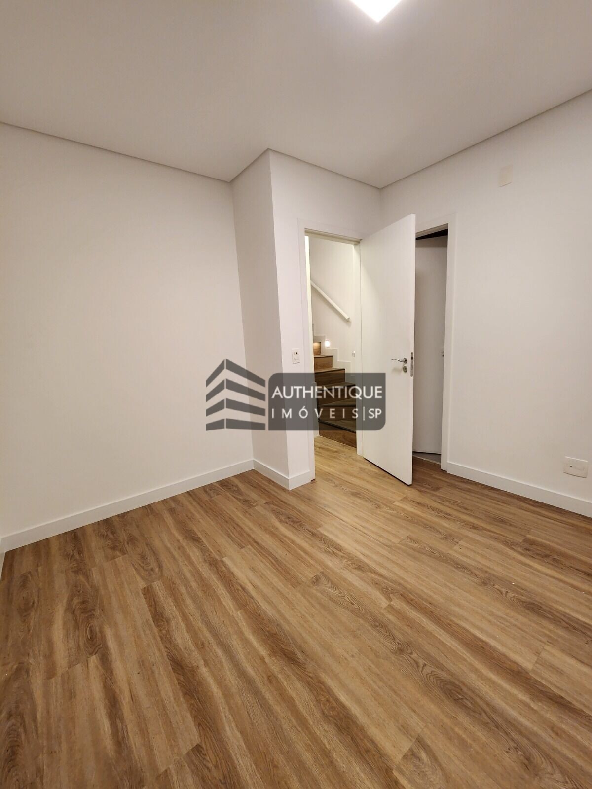 Apartamento à venda com 2 quartos, 81m² - Foto 14