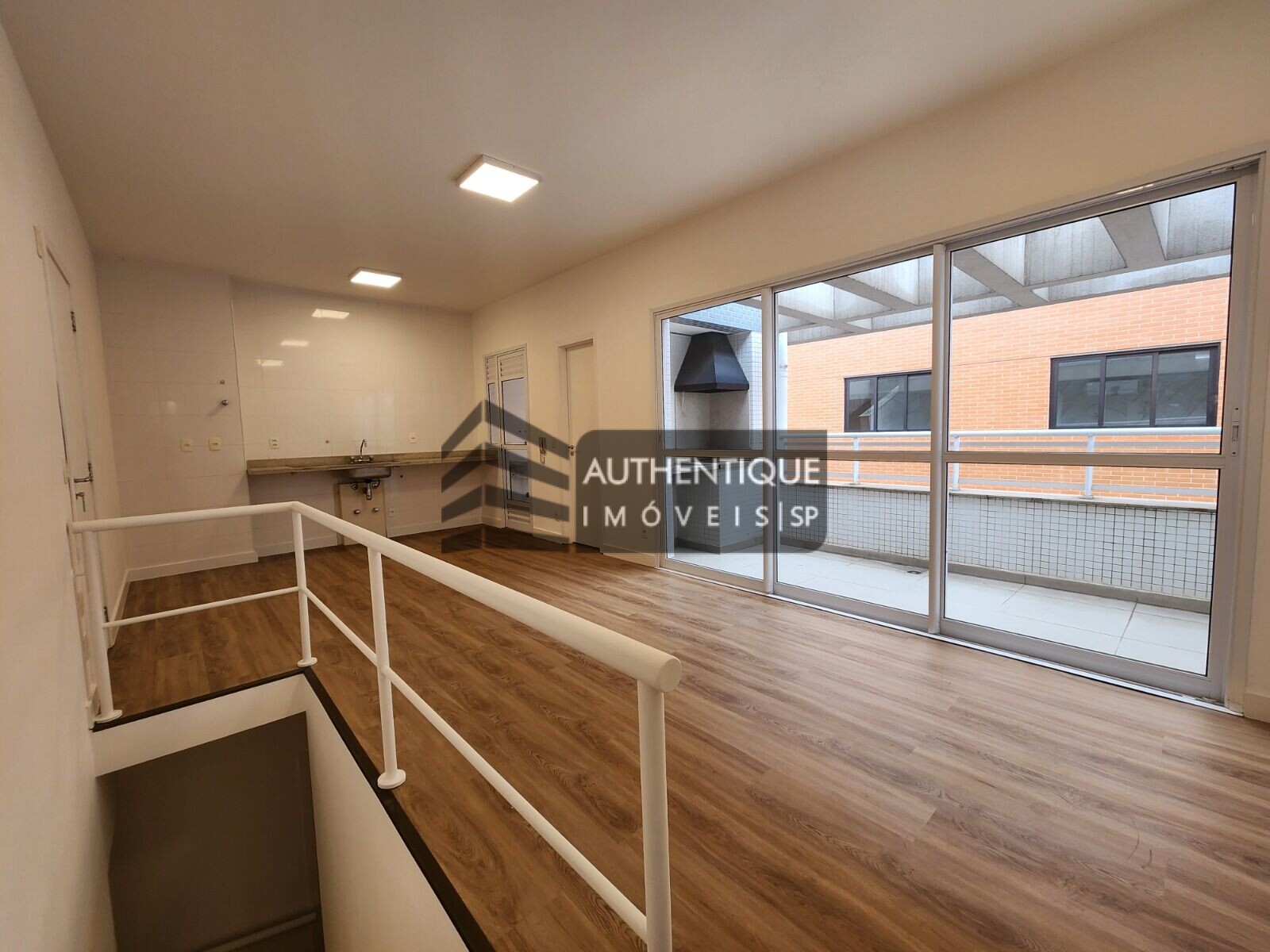 Apartamento à venda com 2 quartos, 81m² - Foto 1