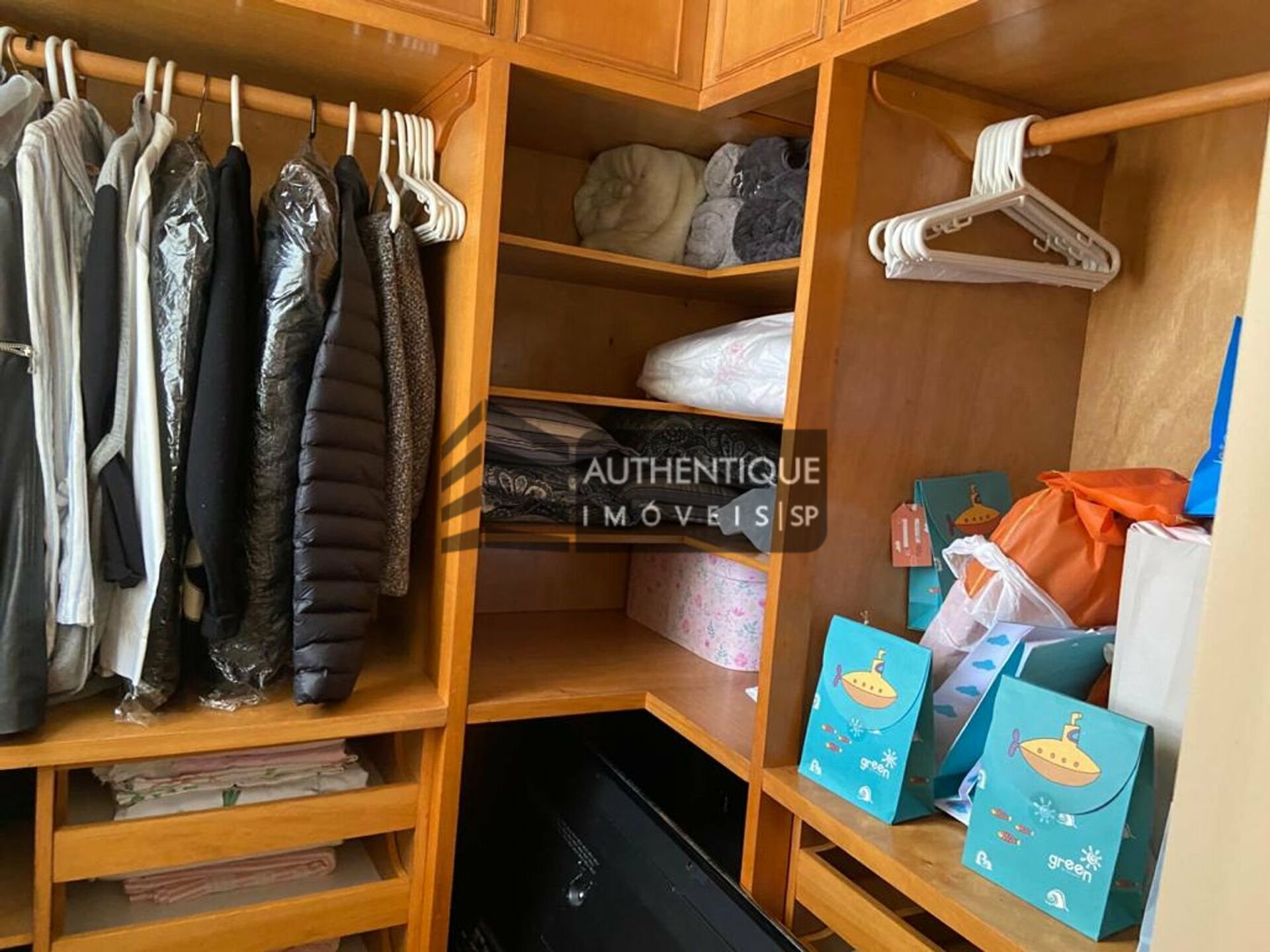 Apartamento à venda com 3 quartos, 130m² - Foto 23