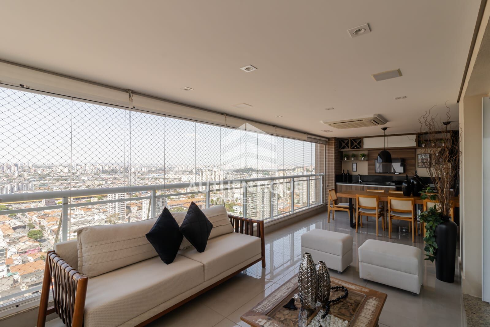 Apartamento, 4 quartos, 237 m² - Foto 1