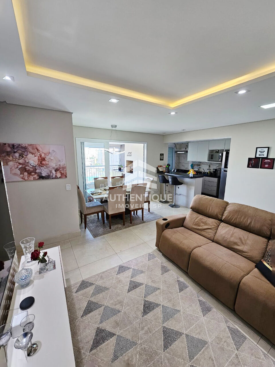 Apartamento, 3 quartos, 100 m² - Foto 1