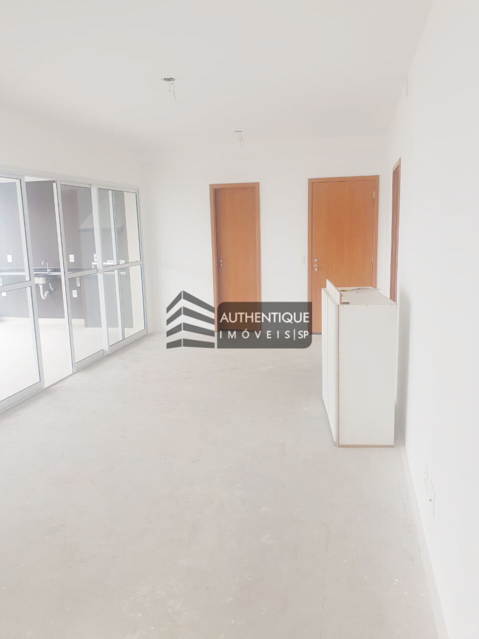 Apartamento à venda com 3 quartos, 134m² - Foto 2