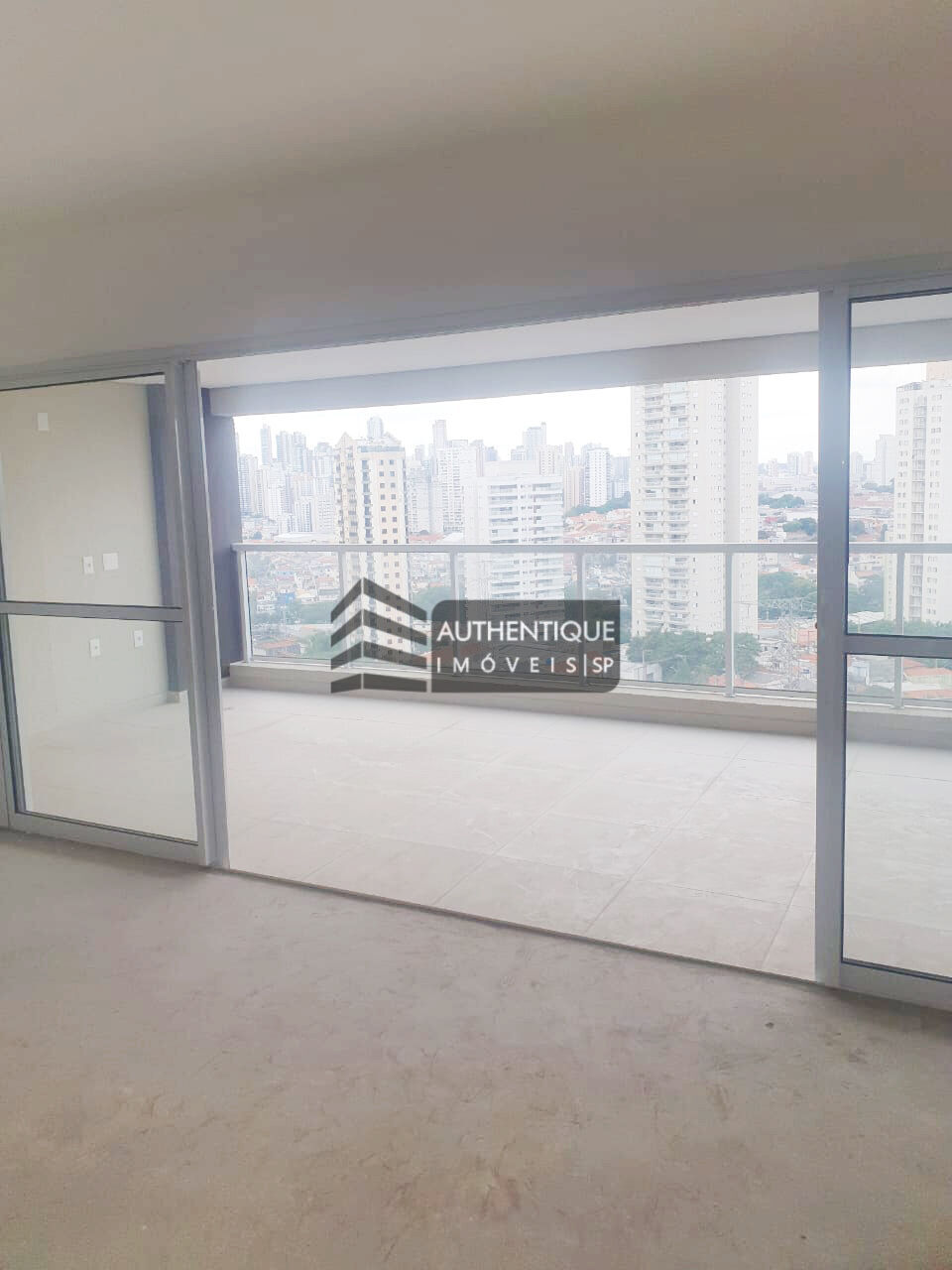 Apartamento à venda com 3 quartos, 134m² - Foto 3