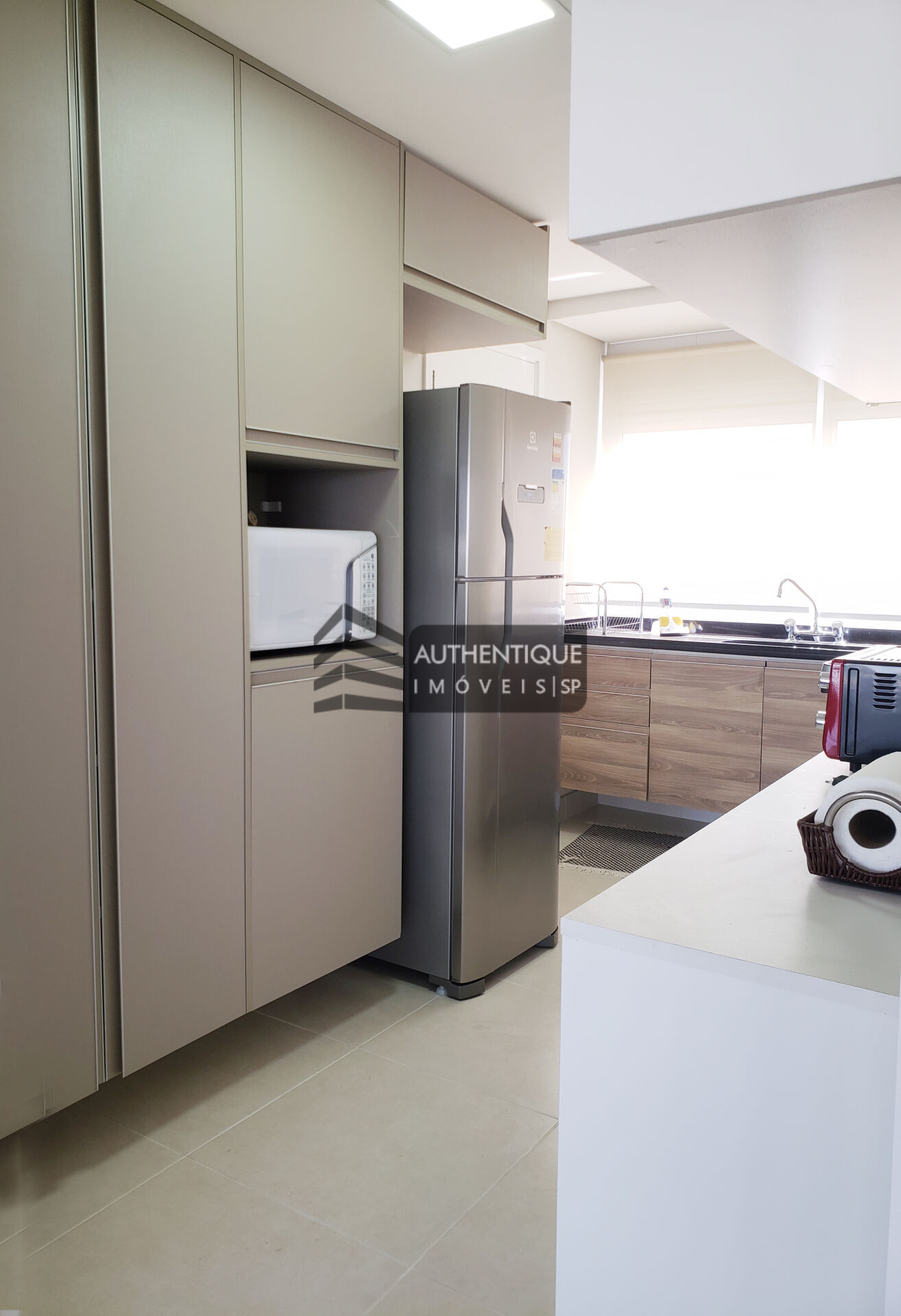 Apartamento à venda com 3 quartos, 143m² - Foto 11