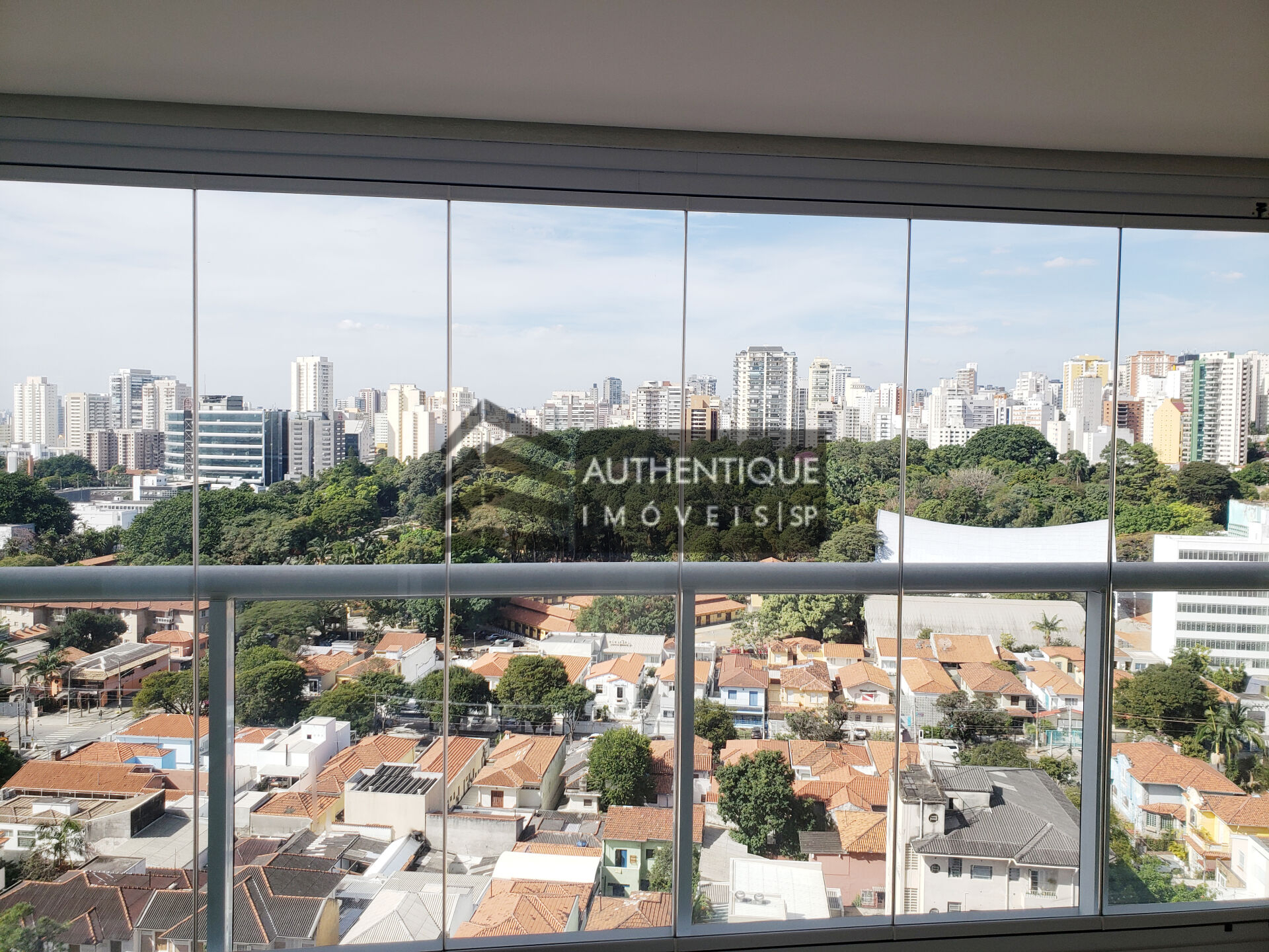 Apartamento à venda com 3 quartos, 143m² - Foto 9