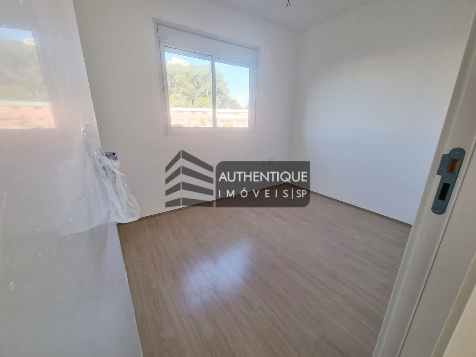 Apartamento à venda com 2 quartos, 66m² - Foto 12