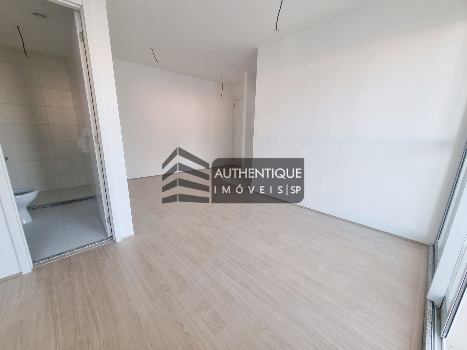 Apartamento à venda com 2 quartos, 66m² - Foto 11