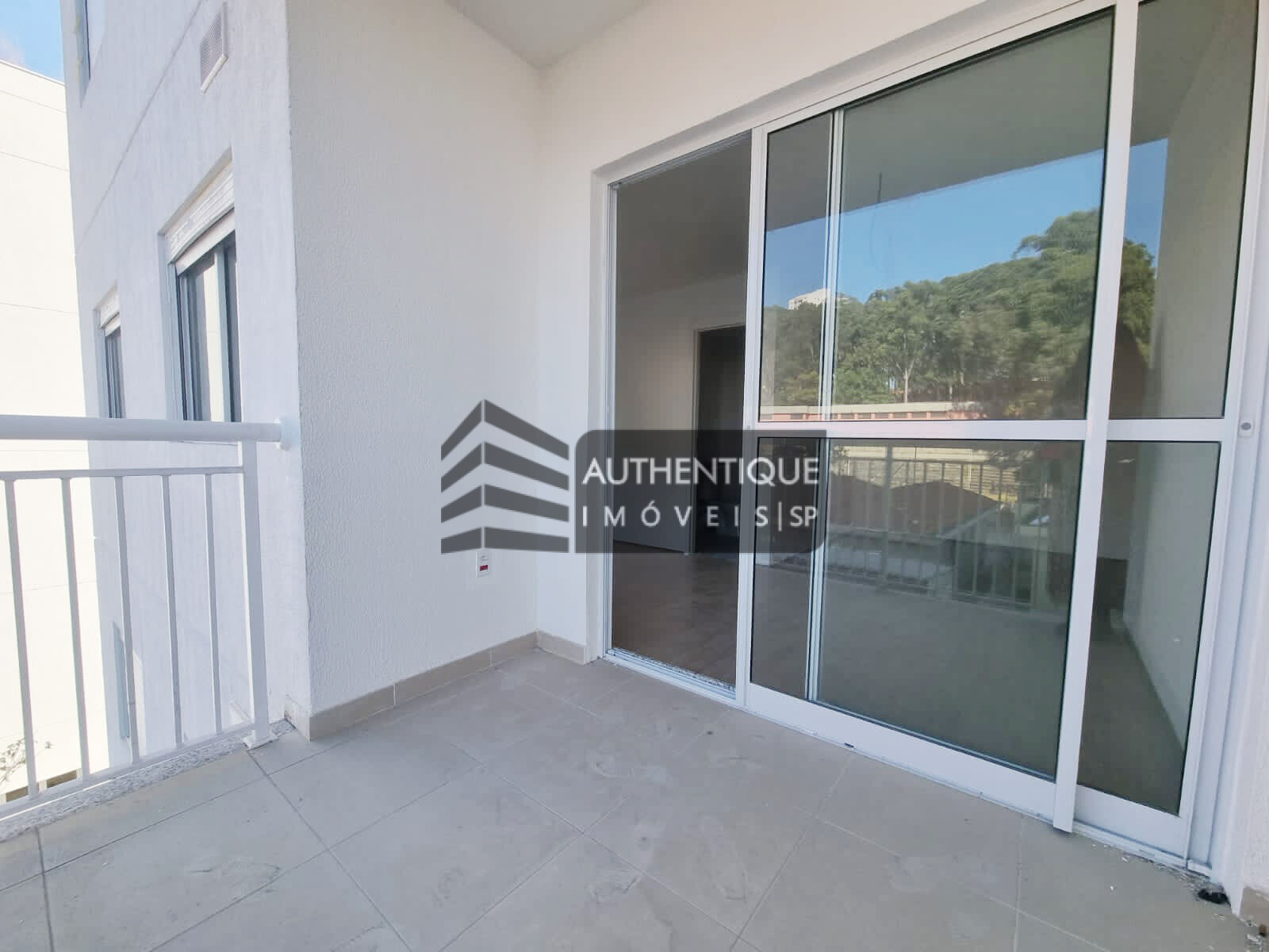 Apartamento à venda com 2 quartos, 66m² - Foto 5