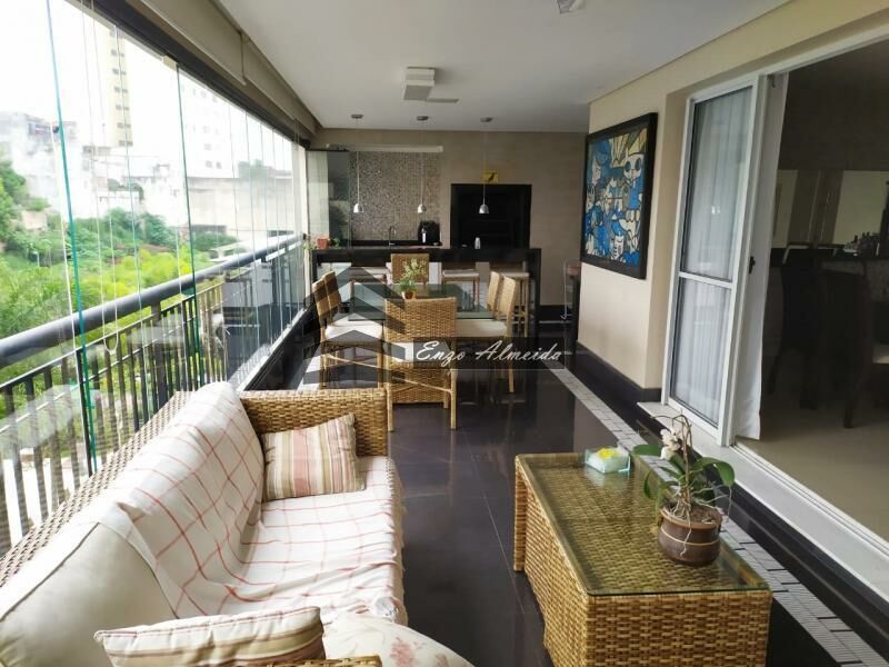 Apartamento à venda com 3 quartos, 196m² - Foto 13