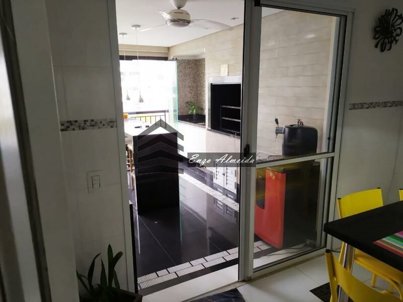 Apartamento à venda com 3 quartos, 196m² - Foto 22