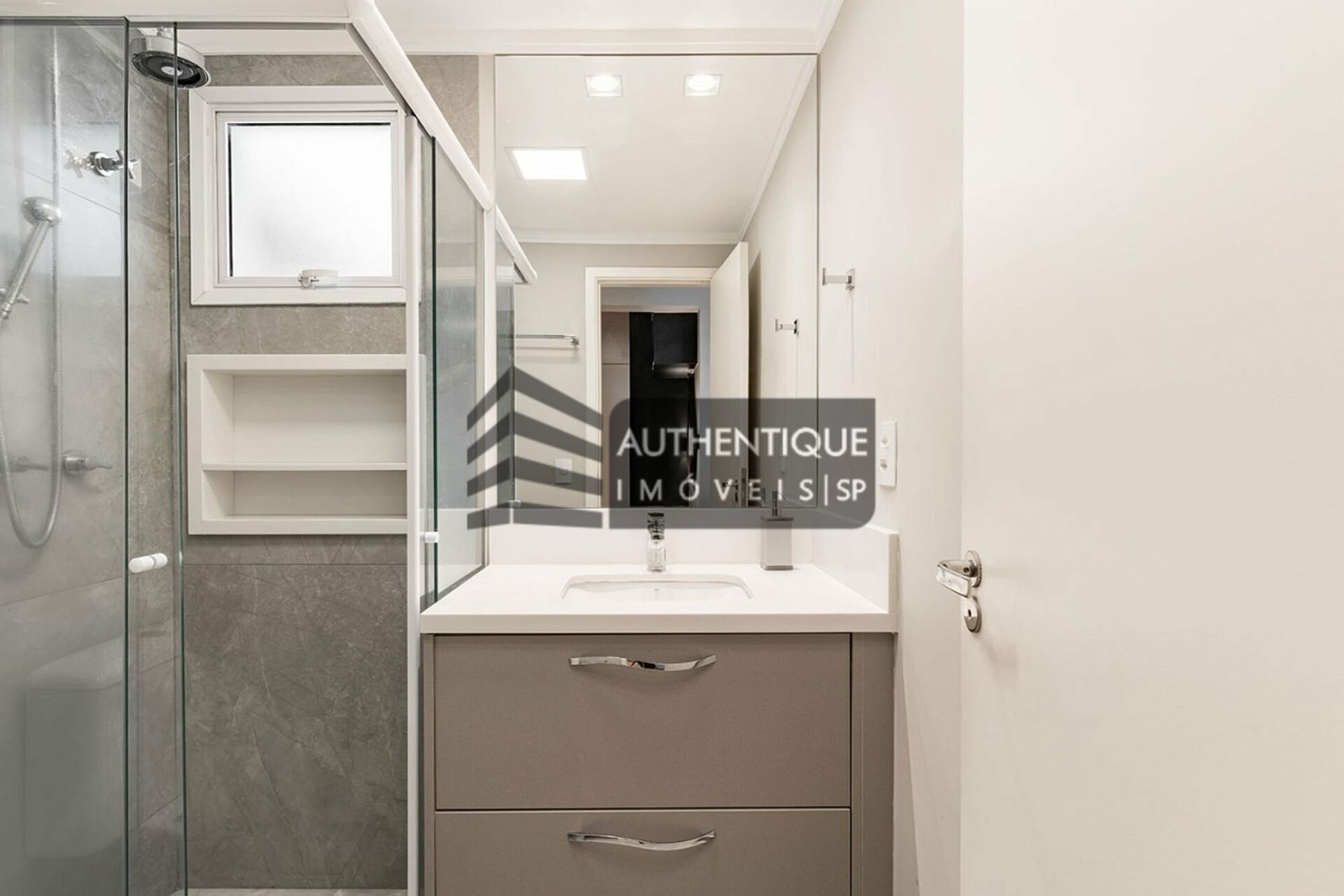 Apartamento à venda com 3 quartos, 149m² - Foto 41