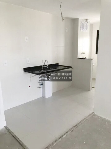 Apartamento à venda com 3 quartos, 75m² - Foto 4