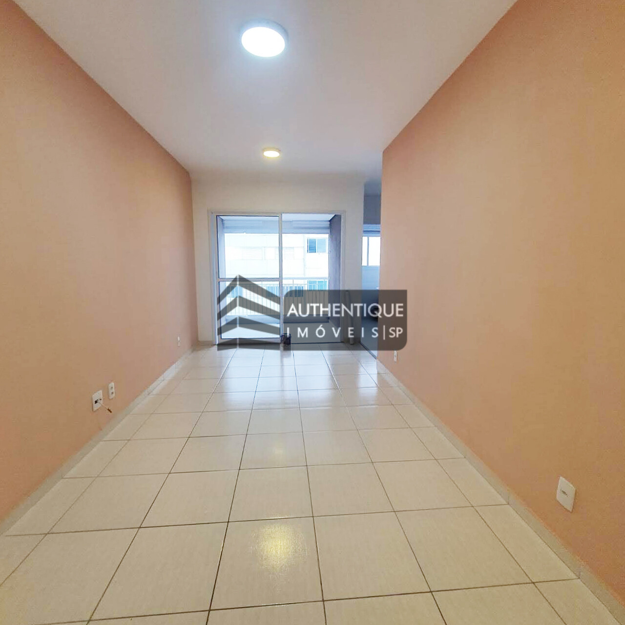 Apartamento à venda com 1 quarto, 42m² - Foto 2