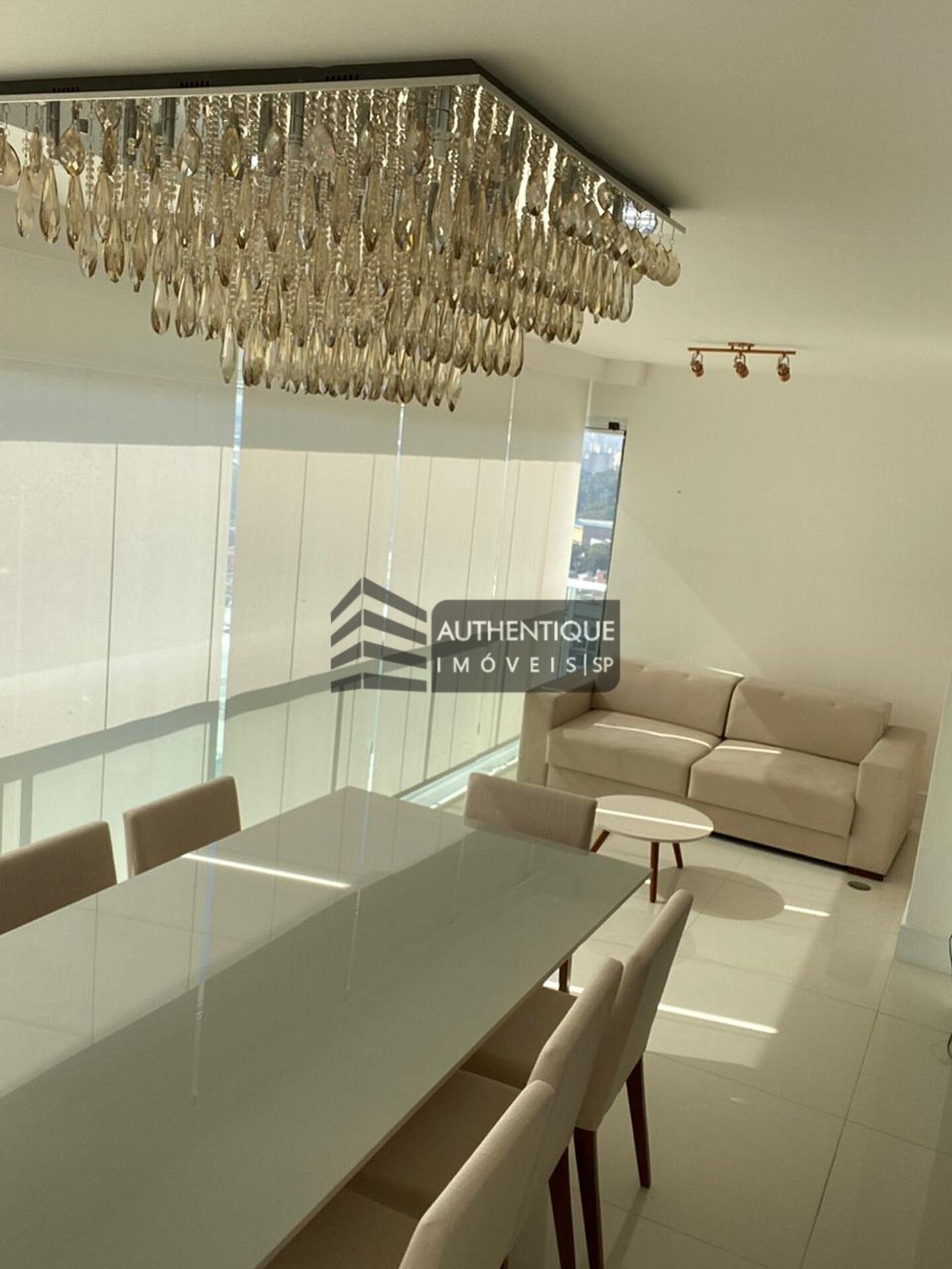 Apartamento à venda com 3 quartos, 127m² - Foto 4