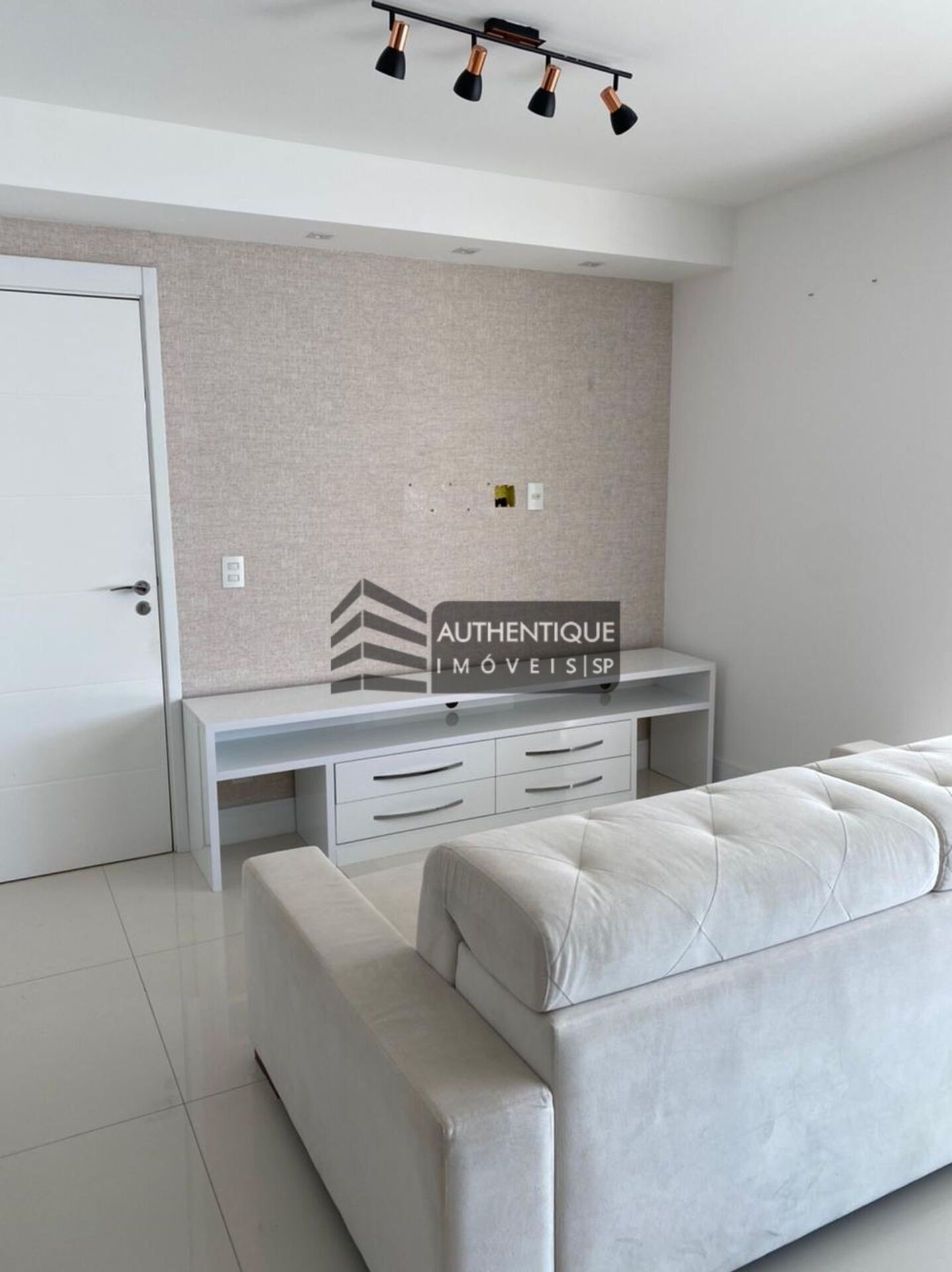 Apartamento à venda com 3 quartos, 127m² - Foto 7