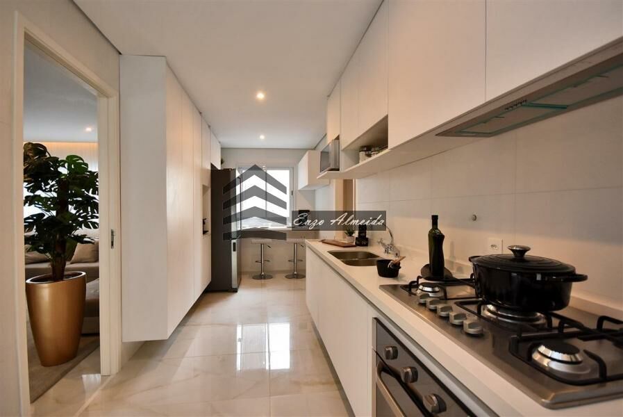 Apartamento à venda com 3 quartos, 158m² - Foto 16