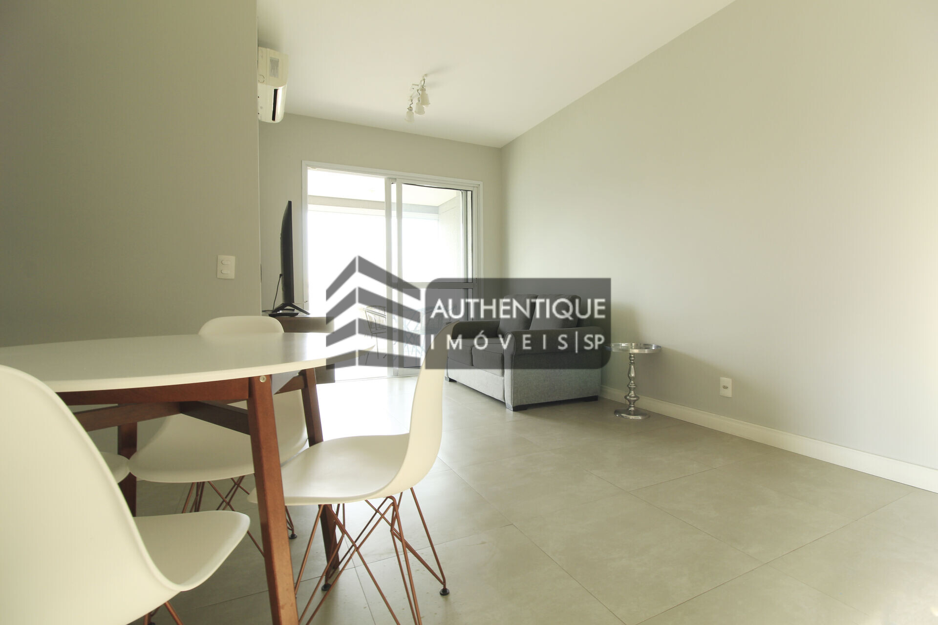 Apartamento à venda com 2 quartos, 62m² - Foto 7