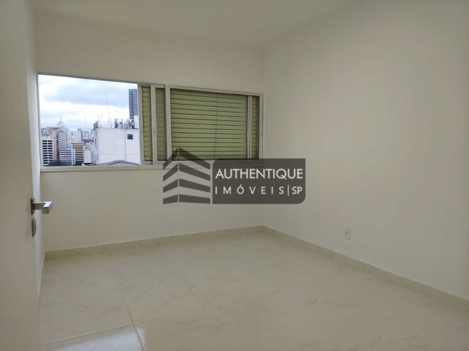 Apartamento à venda com 4 quartos, 117m² - Foto 28