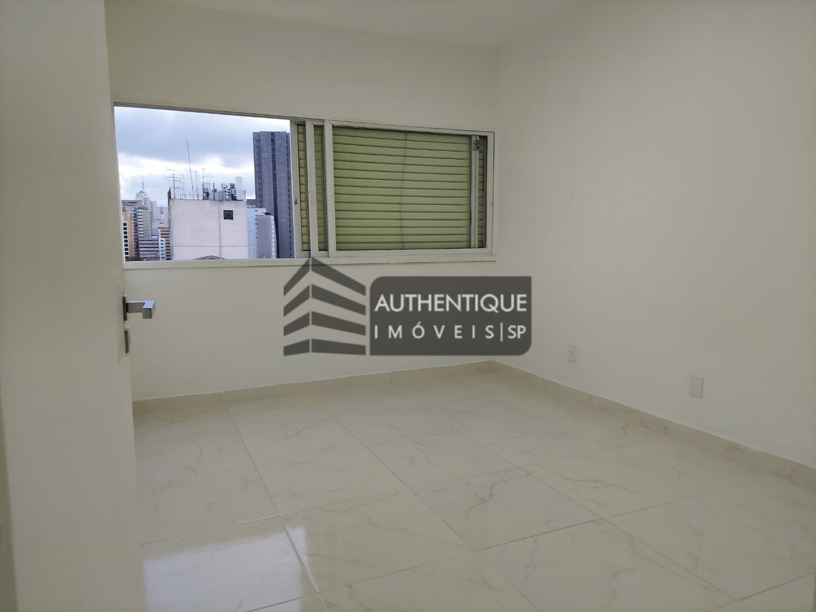 Apartamento à venda com 4 quartos, 117m² - Foto 23