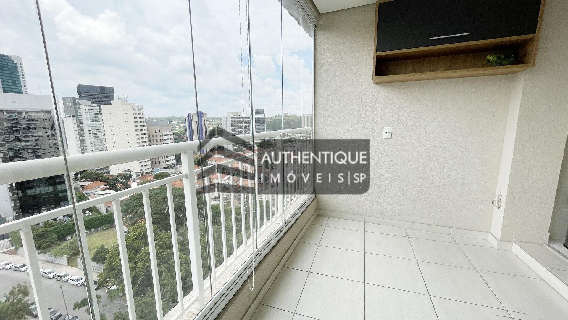 Apartamento à venda com 2 quartos, 70m² - Foto 6