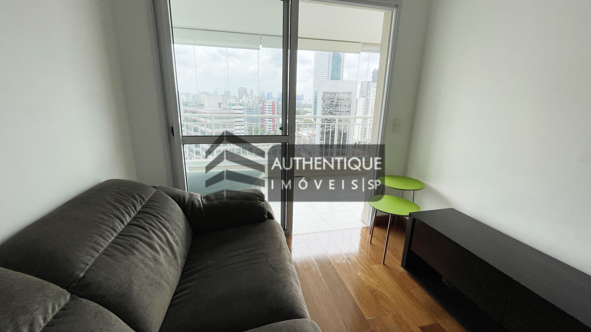 Apartamento à venda com 2 quartos, 70m² - Foto 14