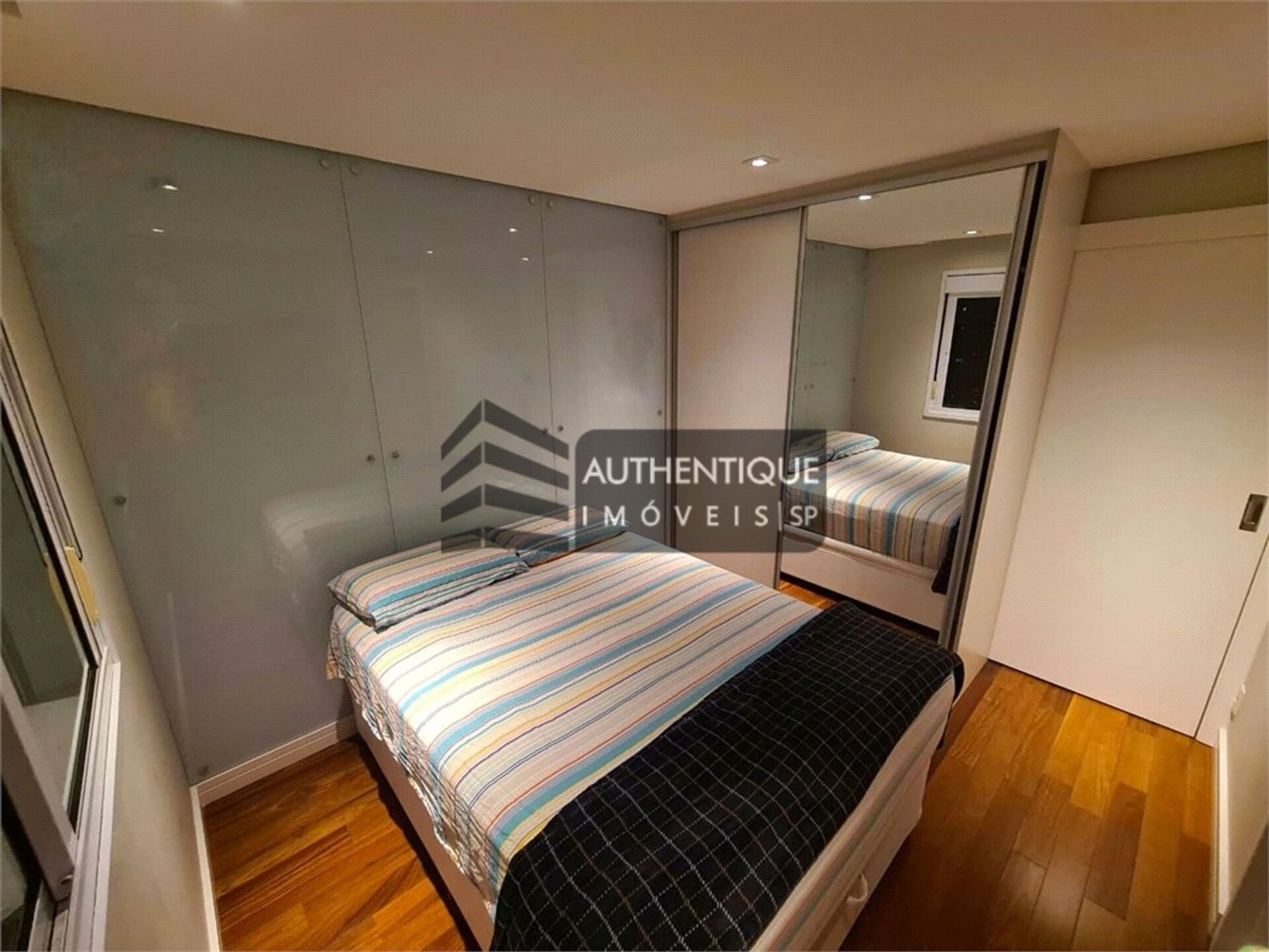 Apartamento à venda com 3 quartos, 163m² - Foto 50