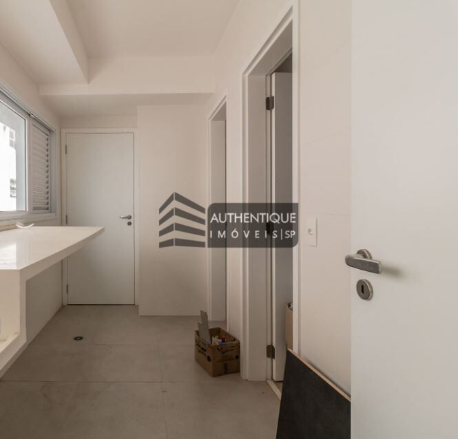 Apartamento à venda com 3 quartos, 205m² - Foto 12