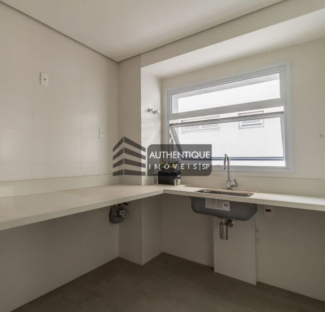 Apartamento à venda com 3 quartos, 205m² - Foto 11