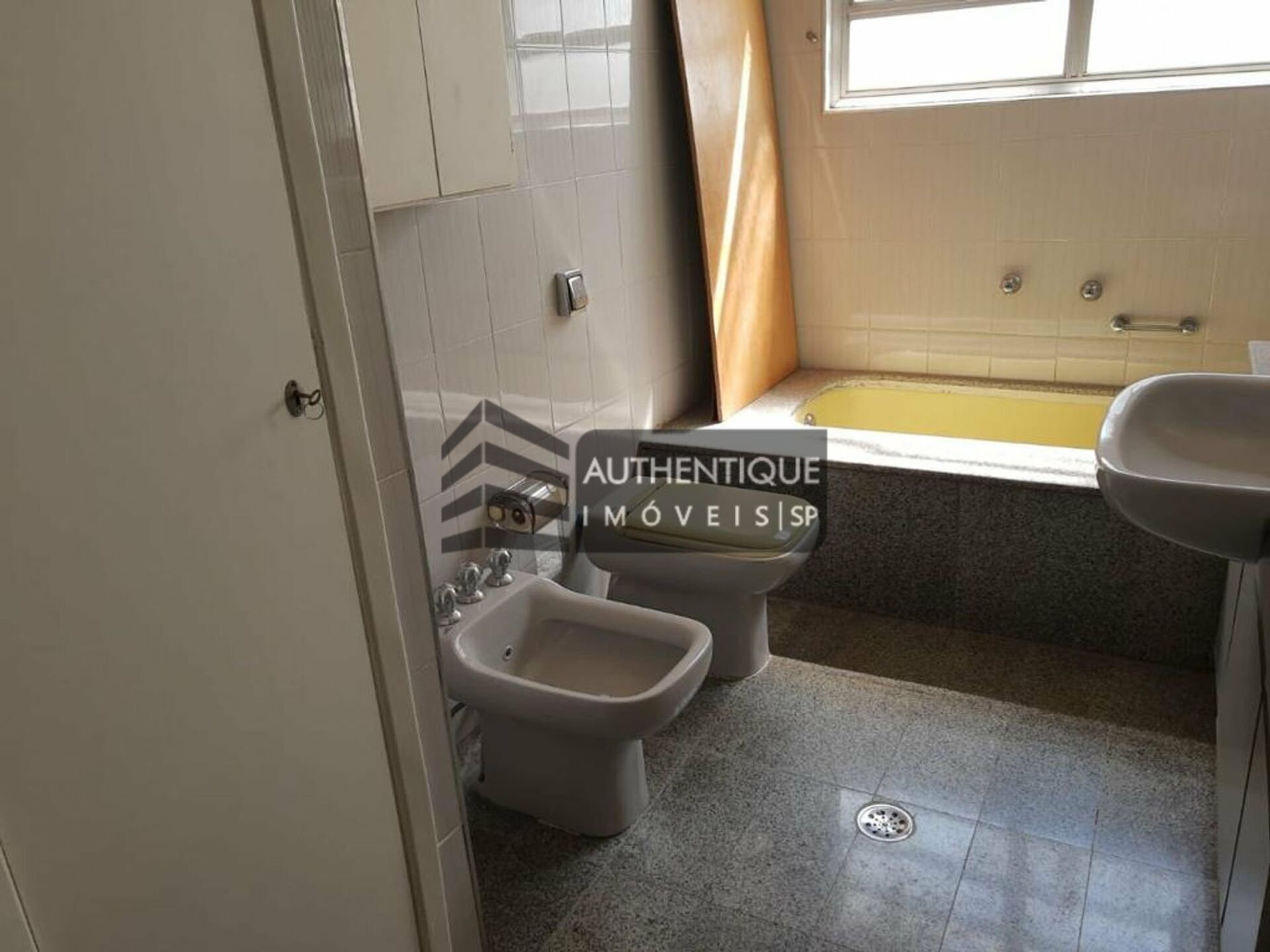 Apartamento à venda com 3 quartos, 164m² - Foto 26